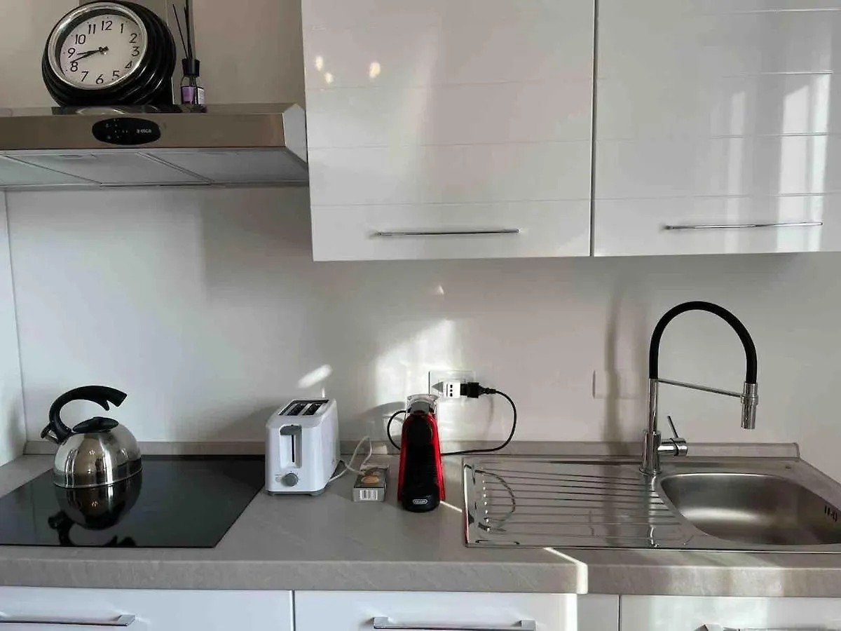 Apartment Appartamento A Cecina Sul Lago Di Garda
